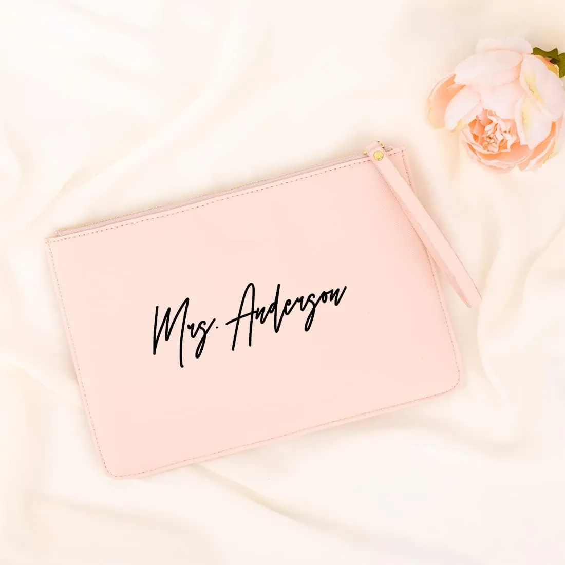 Andaz Press Personalized Vegan Leather Wristlet Clutch Purse Pouch Bag for Bride, Classic Mrs. Cosmetic Bag for Bride to Be Wedding Day, Bachelorette, Bridal Shower, Engagement Gift, Honeymoon, 1-Pack