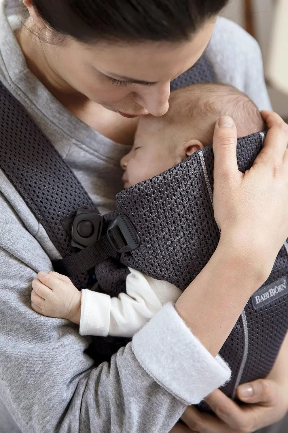 BabyBjörn Baby Carrier Mini, 3D mesh, Anthracite and Toy for Bouncer, Googly Eyes Black & White