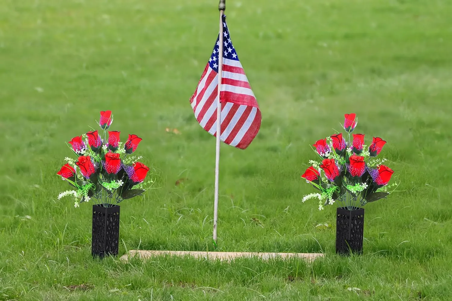 Cemetery Vases with Spikes and Foam - Cemetery Flower Holders with Black Drainage Hole, Perfect for Cemetery Grave Decoration (6)