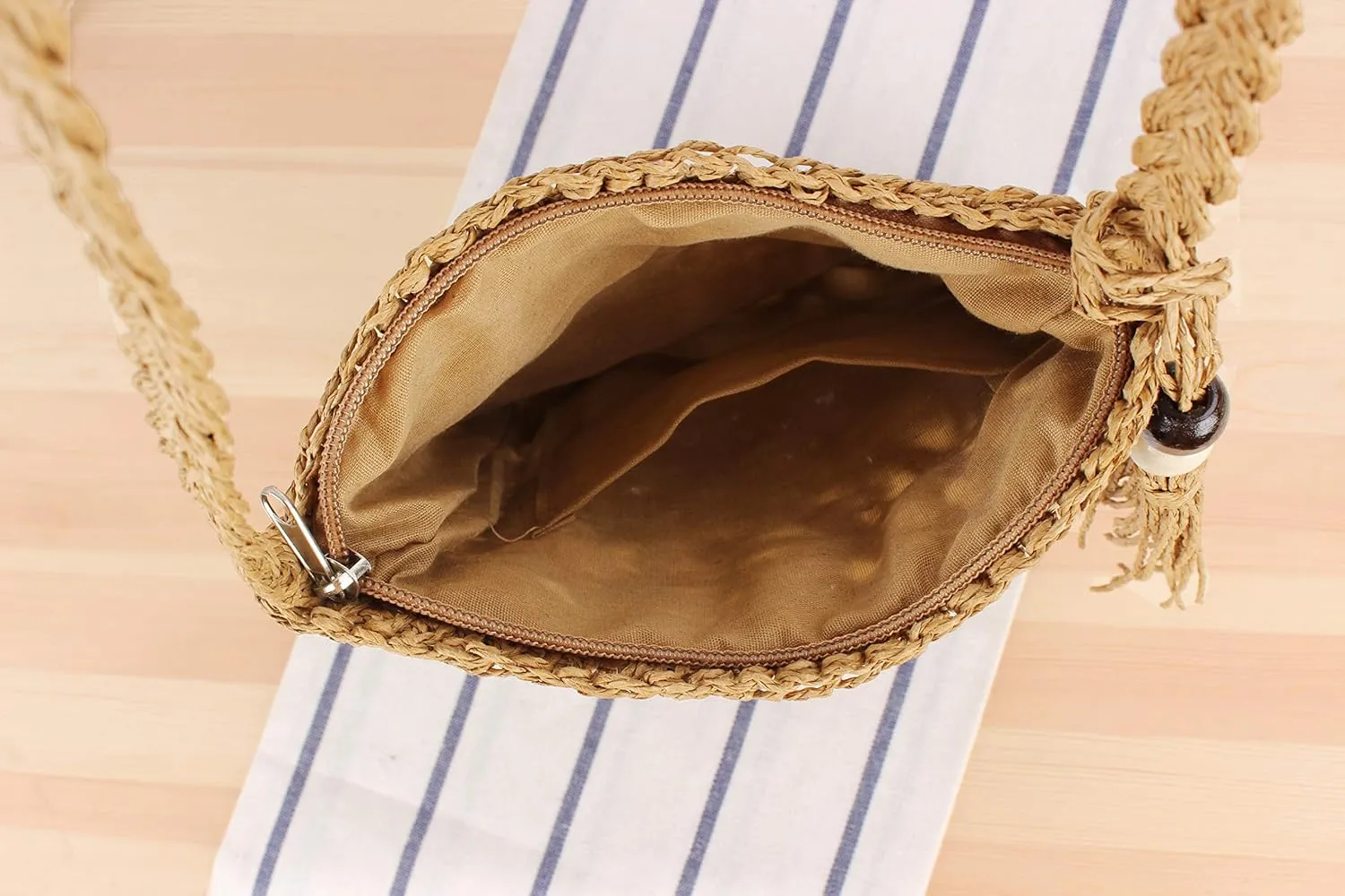 CHIC DIARY Small Straw Crossbody Bag Women Weave Rattan Shoulder Bag Beach Shoulder Purse with Tassel