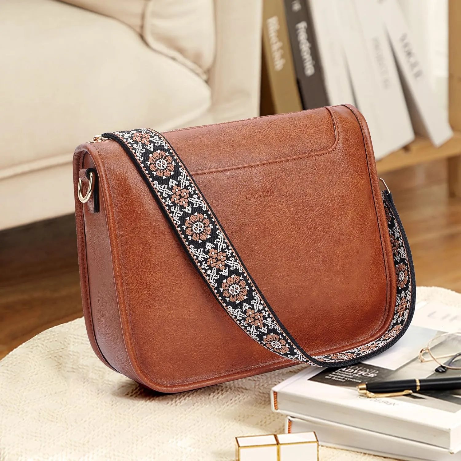 Crossbody Bags For Women Trendy Vegan Leather Travel Bags Shoulder Purses For Women With 2 Adjustable Strap