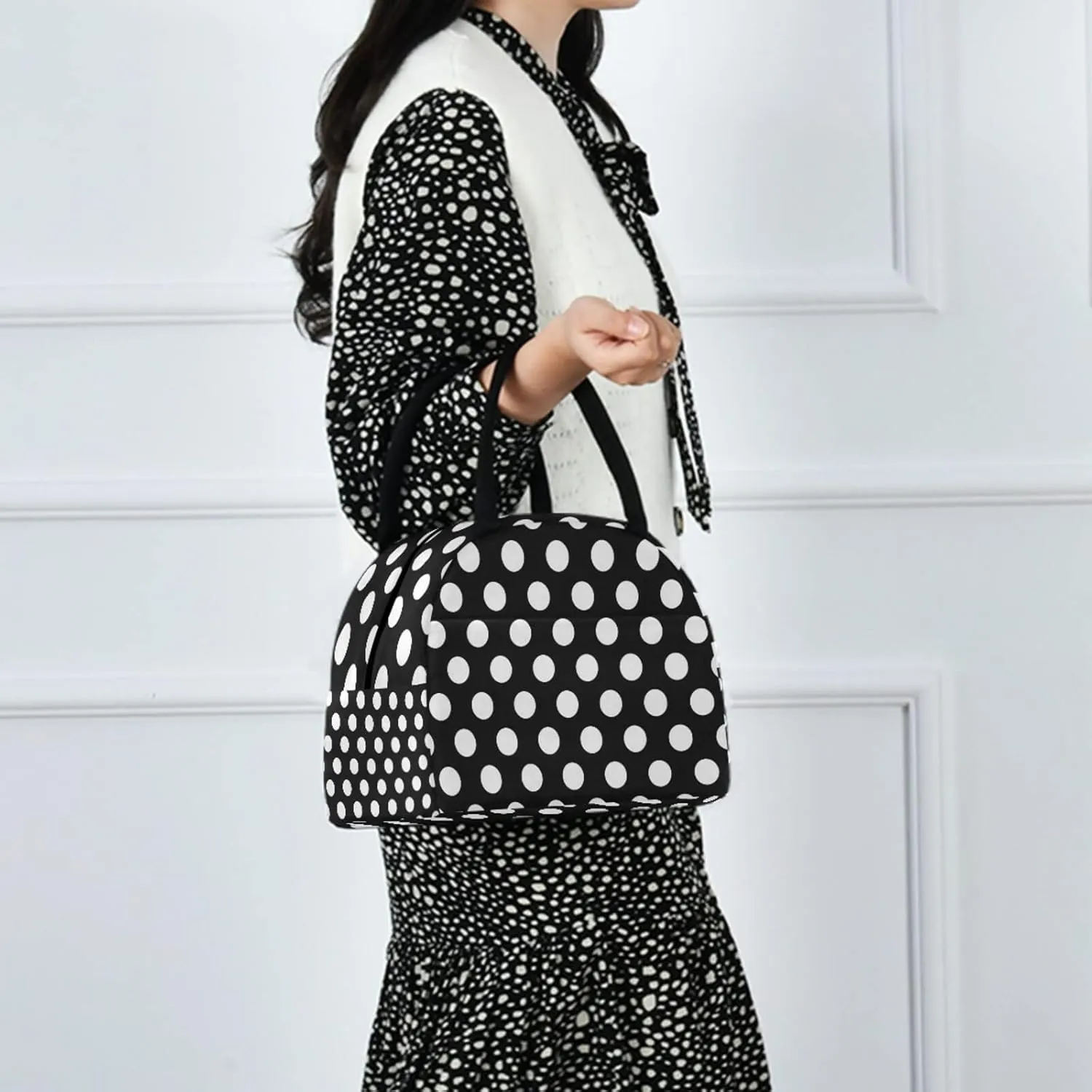 Cute White Polka Dots Pattern Reusable Lunch Tote Bag with Front Pocket Zipper Closure Insulated Thermal Cooler Container Bag for Man Women Work Picnic Travel Beach Fishing