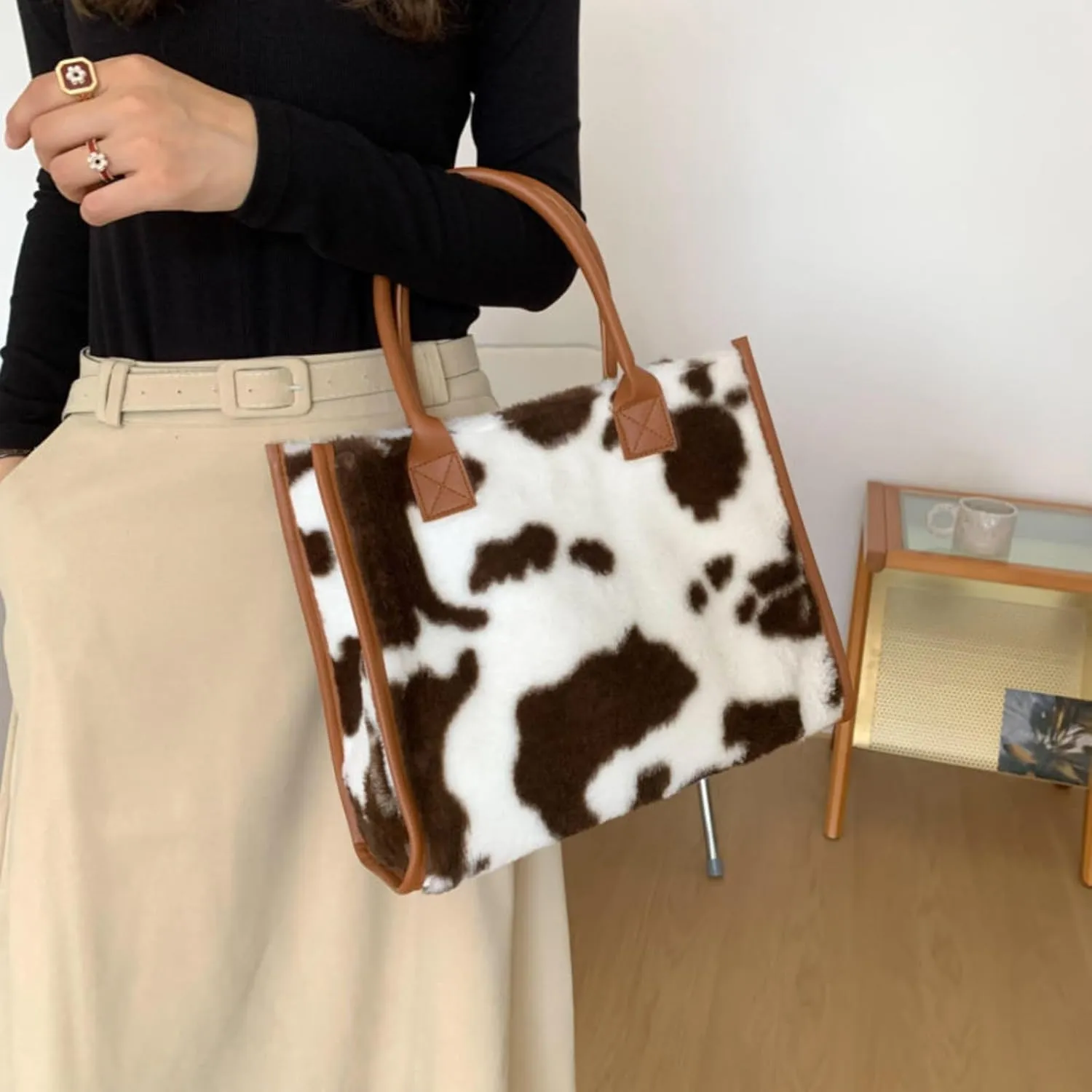 Faux Fur Large Tote Bags for Women Leopard Cow Print Shoulder Bags Purse Y2k Plush Handbags 2000s Streetwear