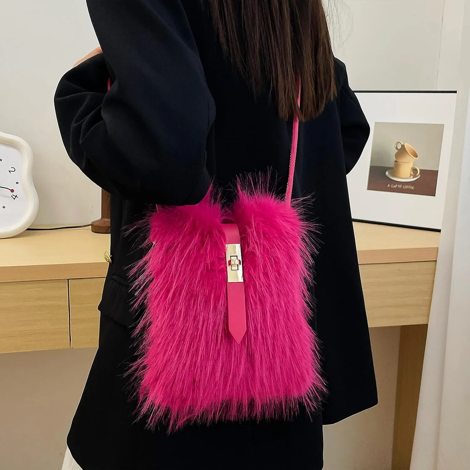 Furry Purse, Faux Fur Crossbody Bag Y2K Fluffy Bag Fuzzy Purses for Women
