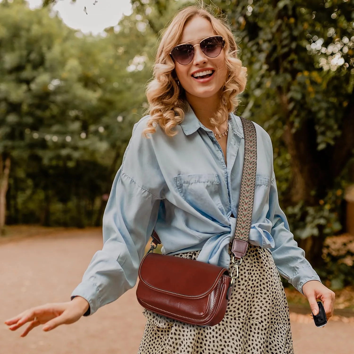 HESHE Leather Crossbody Bags for Women Trendy Shoulder Bag with Guitar Strap Stylish Ladies Purses Satchel Handbags Travel