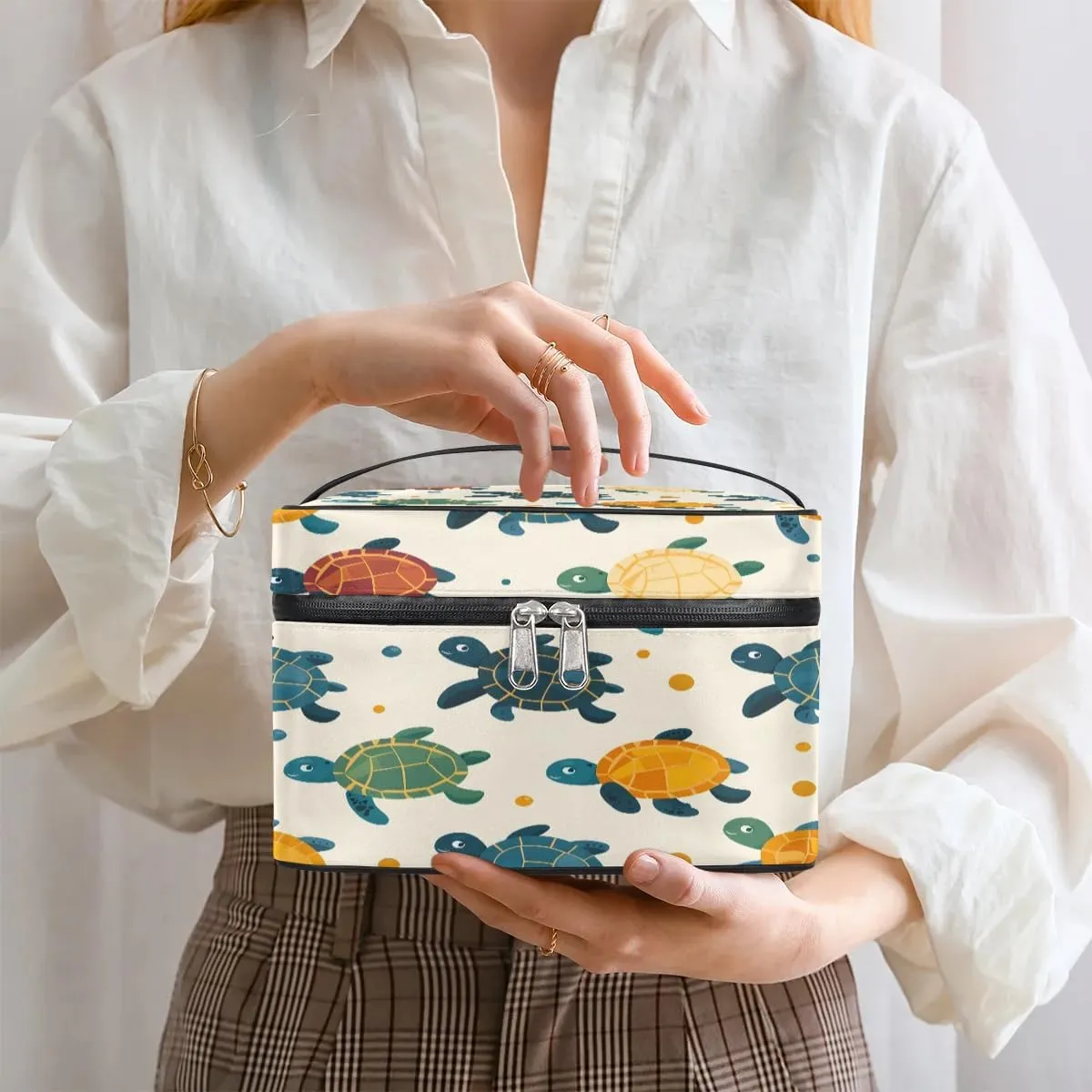 Makeup Bag Large Cute Turtles Print Toiletry Bag for Women Travel Cosmetic Bag Portable Makeup Bag for Bottles Brushes Lipstick Skin Care