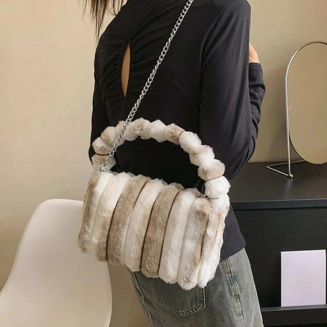 Oagasi Fur Purses for Women Faux Fur Bag Crossbody Bags Fuzzy Purse Furry Purse Y2k Shoulder Purse Handbags