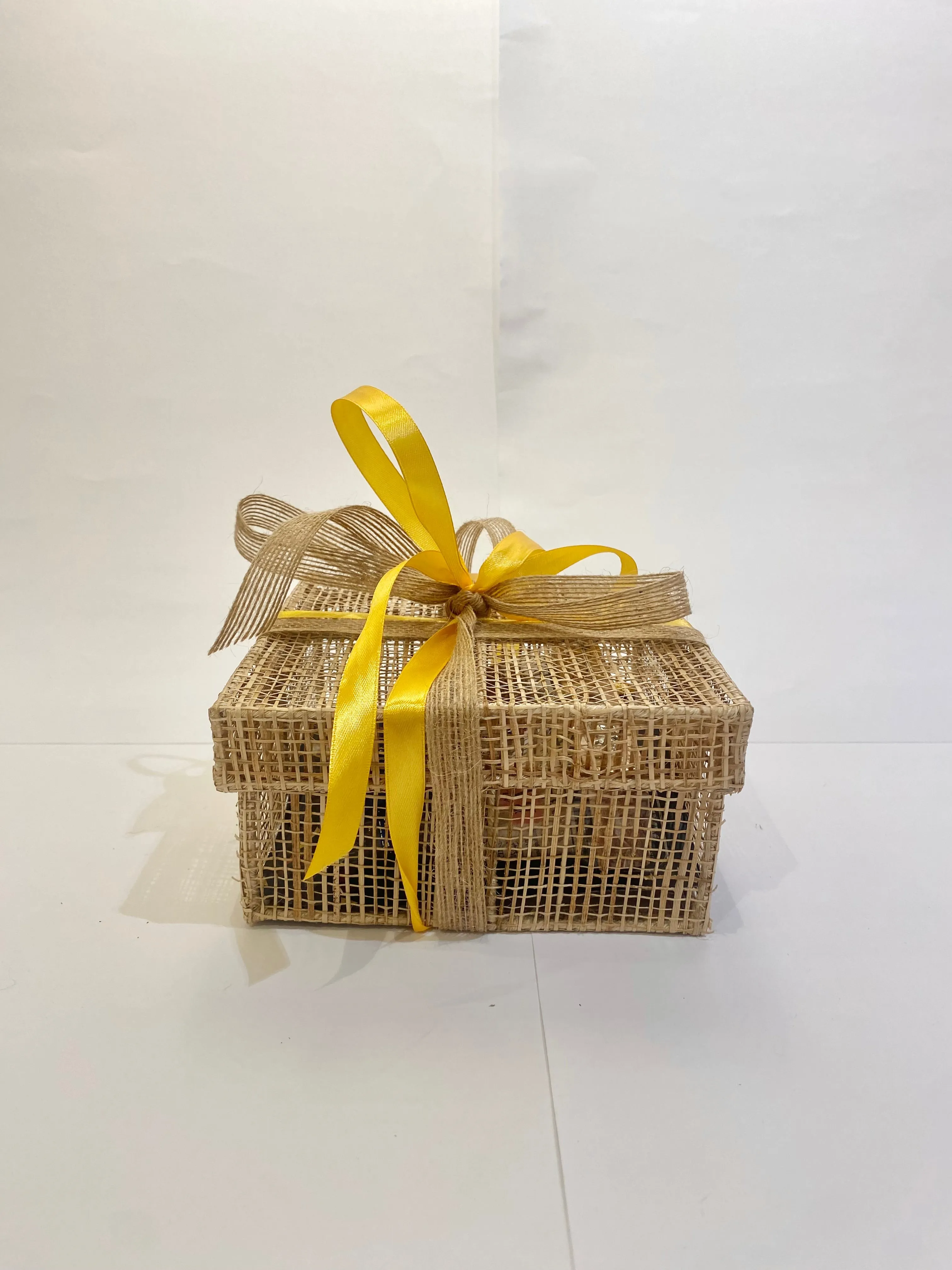 Square Sinamay Weave Gift Box