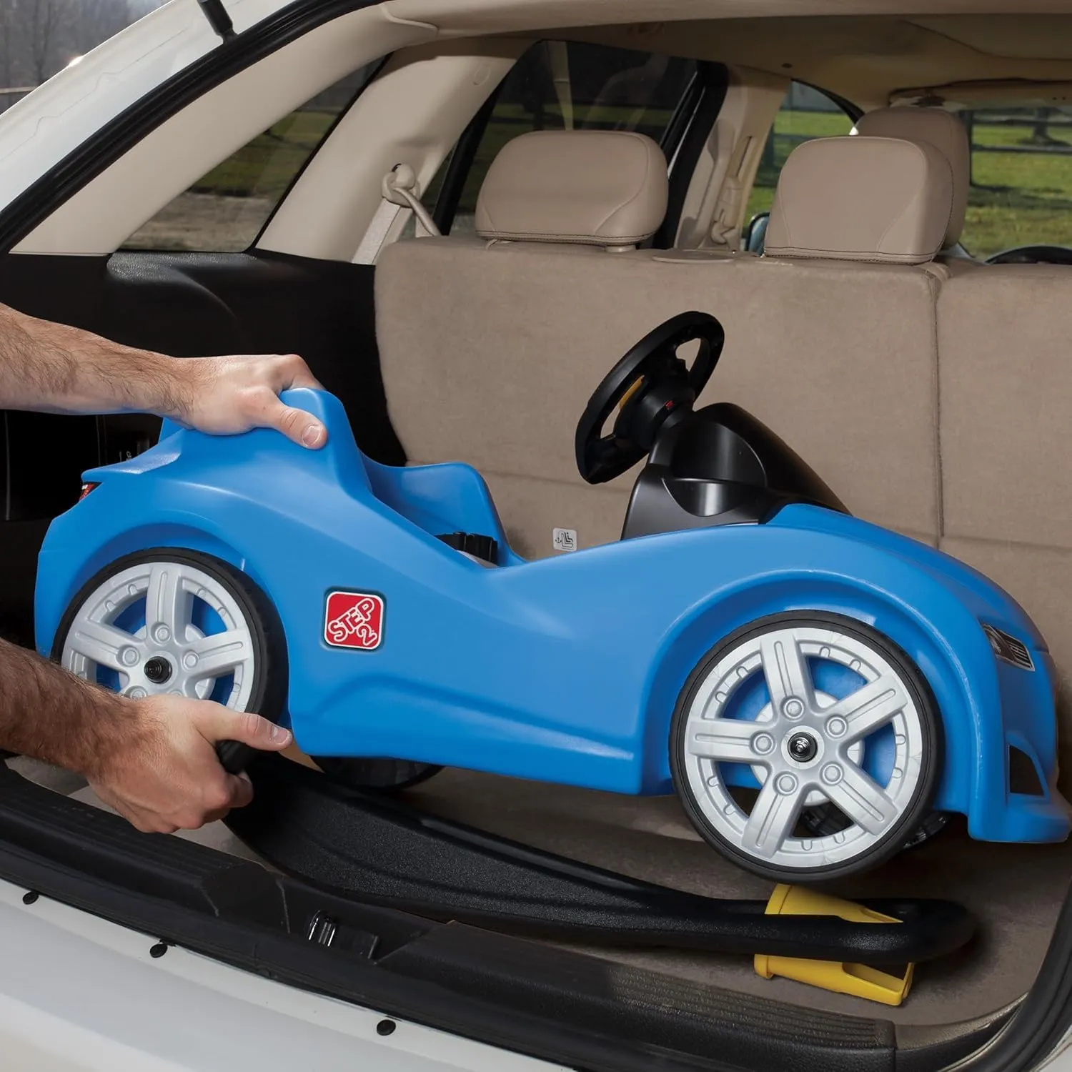 Step2 Whisper Ride Cruiser Kids Push Car, Ride On Toy, Stroller Substitute, Includes Seat Belt & Horn, Made of Durable Plastic, Max Weight 50 lbs., For Toddlers 1.5-4 Years Old, Blue