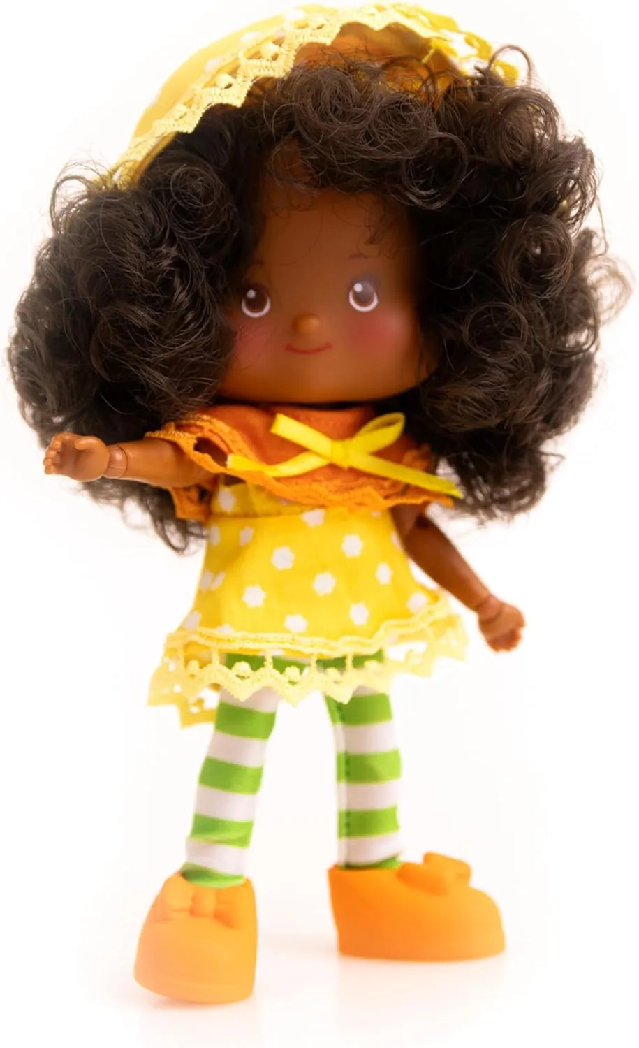Strawberry Shortcake 5.5-inch Orange Blossom Poseable Sweet Scented Fashion Doll with 4 Surprise Reveal Accessories