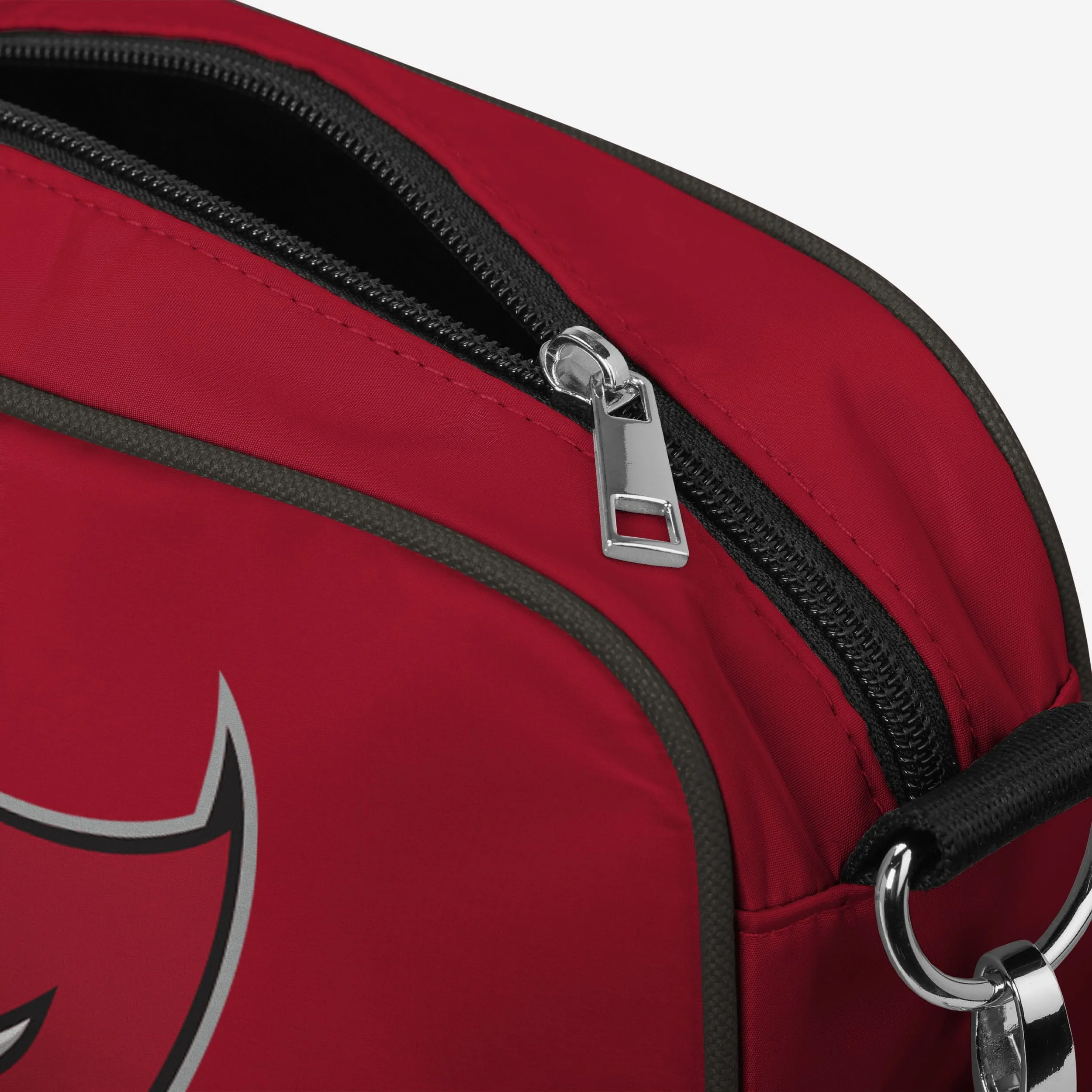 Tampa Bay Buccaneers Team Logo Crossbody Bag