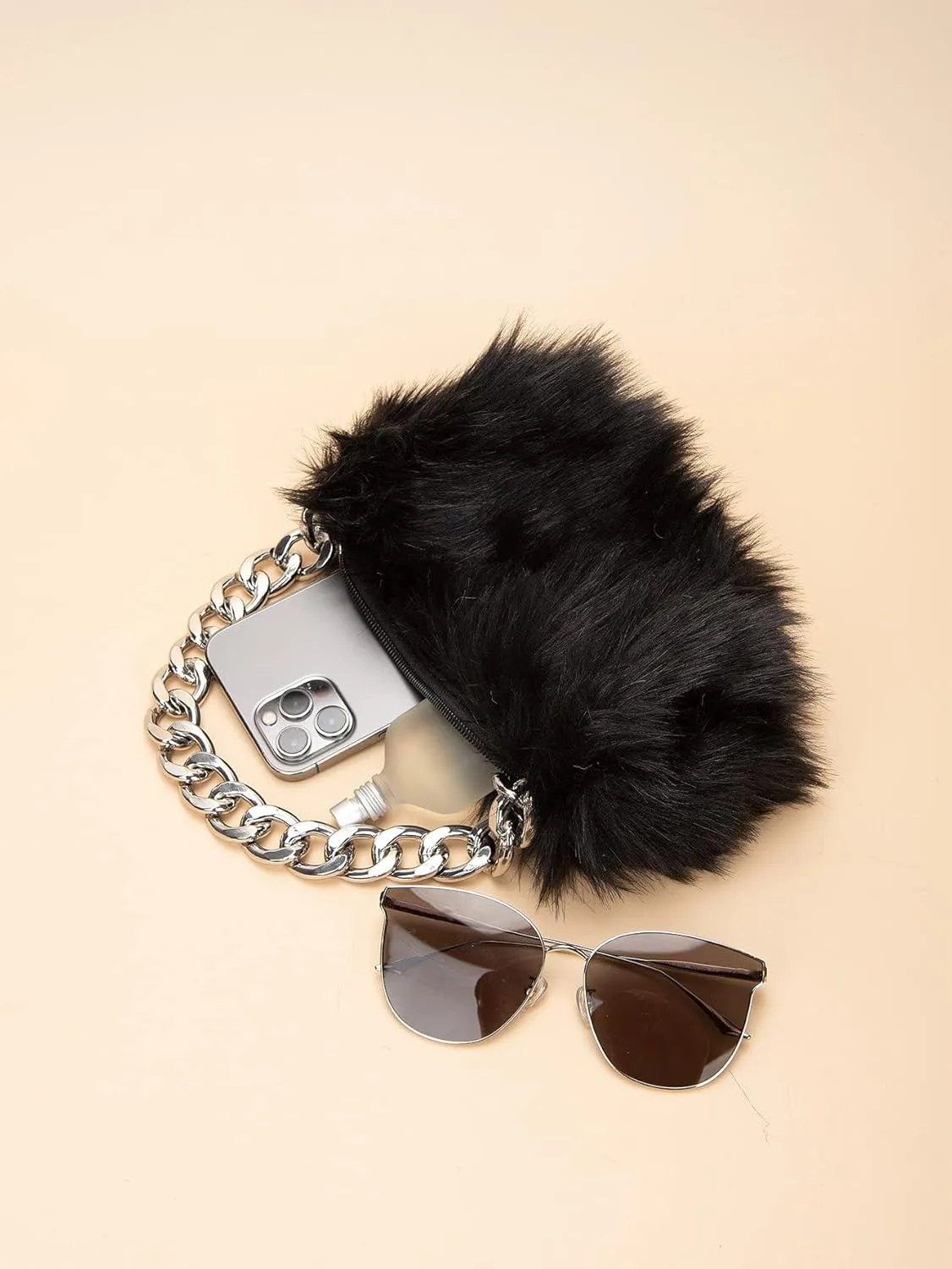Verdusa Women's Faux Fox Fur Purse Fuzzy One Shoulder Small Square Chain Handbags