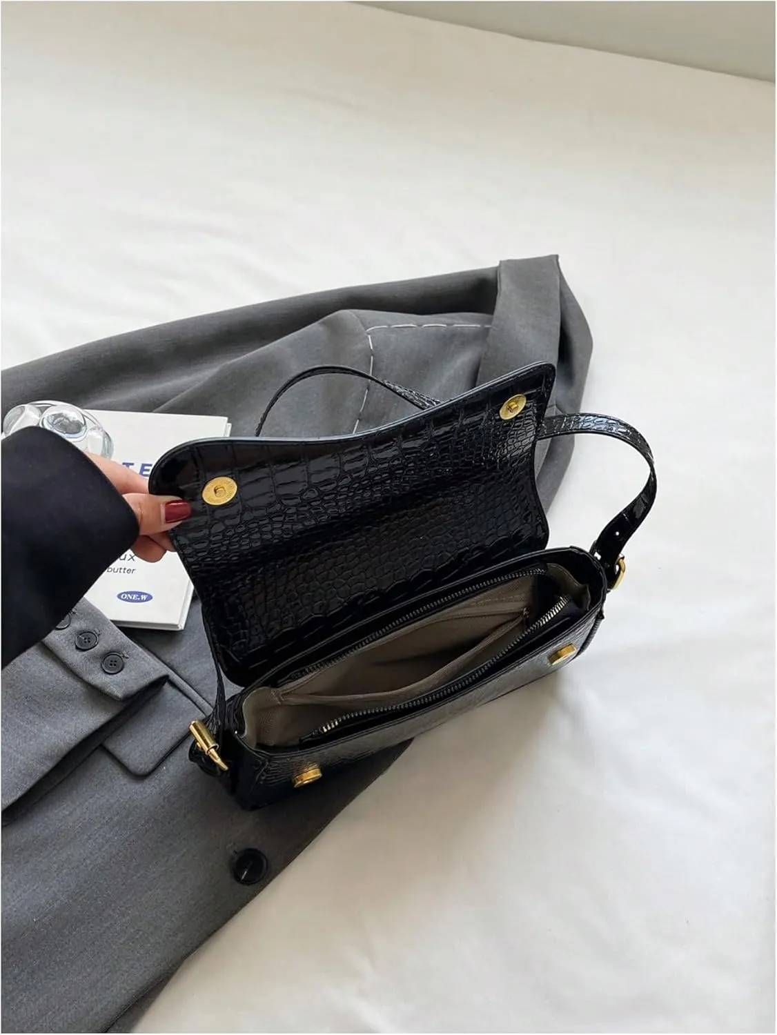 Verdusa Women's Leather Shoulder Bag Clutch Purses Trendy Hobo Crossbody Handbags Y2K Saddle Flap Underarm Purse